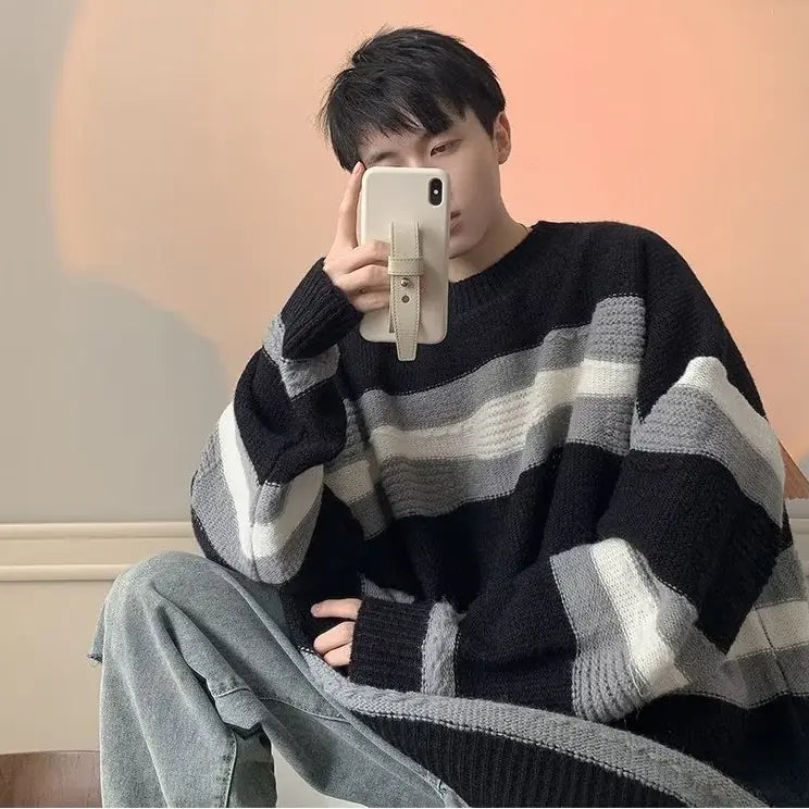 Men's Relaxed Slouchy Streetwear Sweater